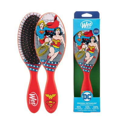 Wet-Brush--Supergirl-Wonder-Woman